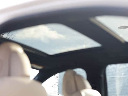 Certified 2025 Mercedes-Benz C 300 4MATIC Sedan image 22