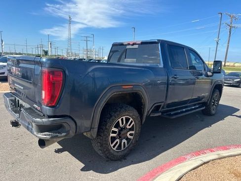 Used 2020 GMC Sierra 2500 AT4 w/ AT4 Premium Package AWD/4WD image 3