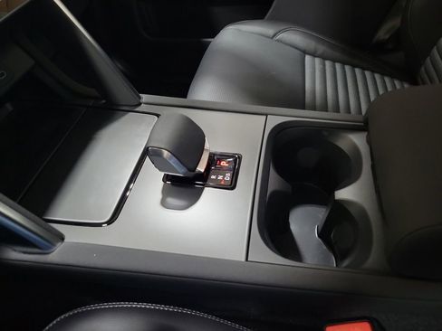 Used 2024 Land Rover Discovery Sport Dynamic SE image 20