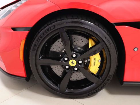 Used 2023 Ferrari Portofino M RWD image 19