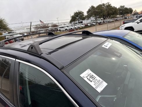 Used 2019 Toyota RAV4 XLE image 5