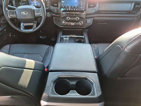 Used 2023 Ford Expedition Max Limited image 22