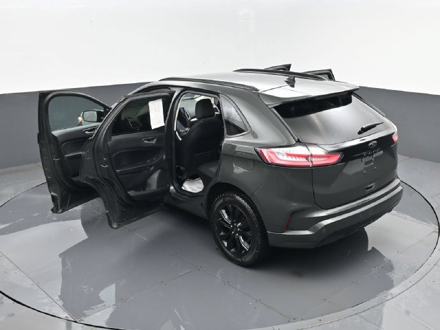 Used 2022 Ford Edge SE w/ Black Appearance Package AWD/4WD image 24