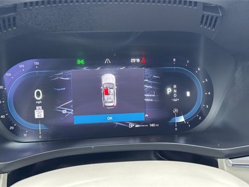 Used 2023 Volvo XC60 B5 Plus w/ Climate Package image 19