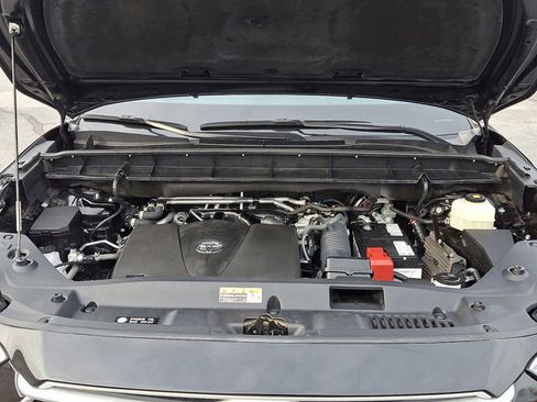 Used 2022 Toyota Highlander XLE image 30