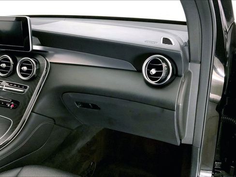 Used 2018 Mercedes-Benz GLC 300 4MATIC image 23