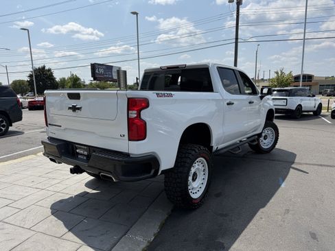 Used 2021 Chevrolet Silverado 1500 LT Trail Boss w/ Convenience Package II AWD/4WD image 6