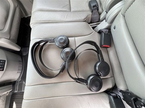 Used 2013 Honda Pilot Touring image 28