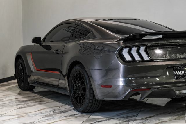 Used 2017 Ford Mustang Coupe RWD image 13