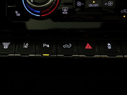 Used 2024 GMC Sierra 3500 Denali Ultimate image 36