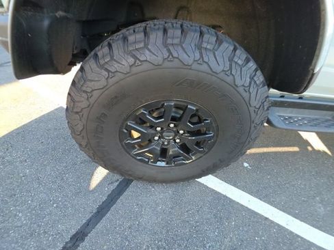 Used 2024 Ford Bronco Raptor w/ Interior Carbon Fiber Pack 6 AWD/4WD image 11