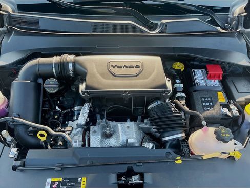 Used 2024 Jeep Compass Limited image 28