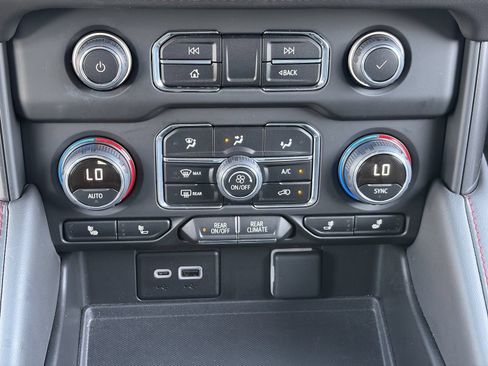 Used 2024 Chevrolet Tahoe RST w/ RST Performance Edition AWD/4WD image 30