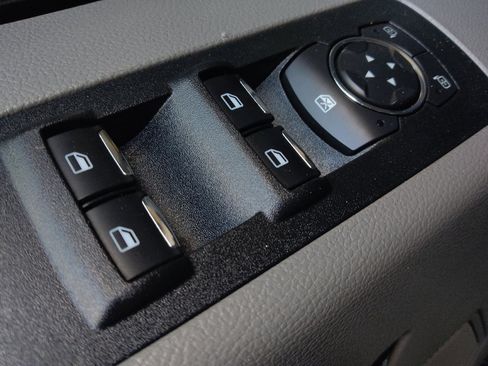 Used 2019 Ford F150 4x4 SuperCrew image 27