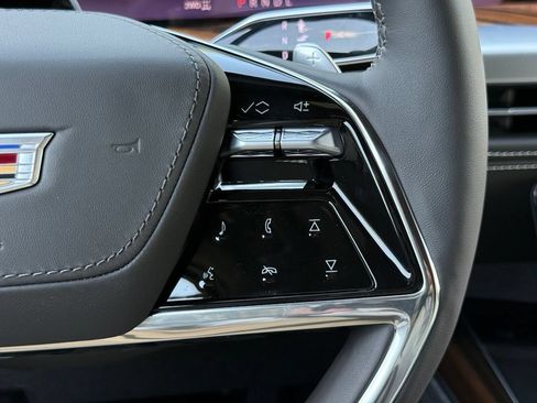 New 2026 Cadillac Escalade Platinum Luxury AWD/4WD image 27