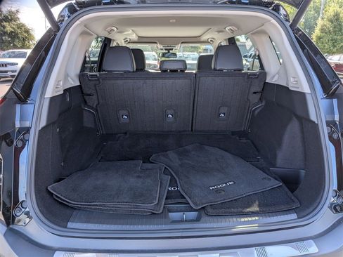 Used 2023 Nissan Rogue SL image 32