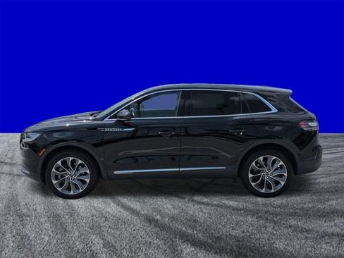 Certified 2021 Lincoln Nautilus Reserve AWD/4WD image 7