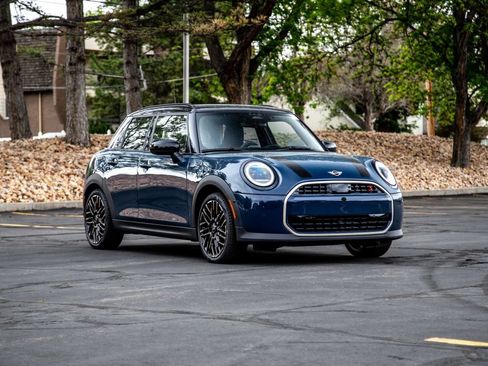 New 2026 MINI Cooper S FWD image 7