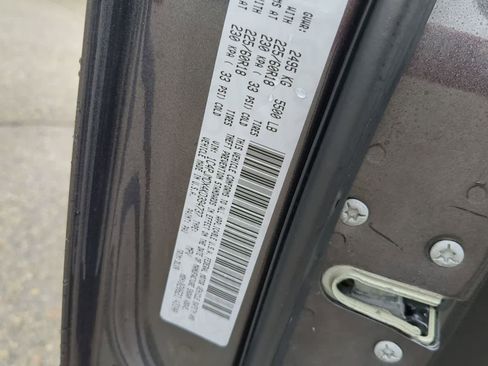 Used 2019 Jeep Cherokee Limited image 34