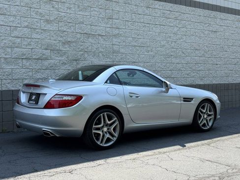Used 2013 Mercedes-Benz SLK 250 image 14