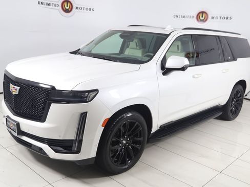 Used 2021 Cadillac Escalade ESV Sport Platinum AWD/4WD image 27