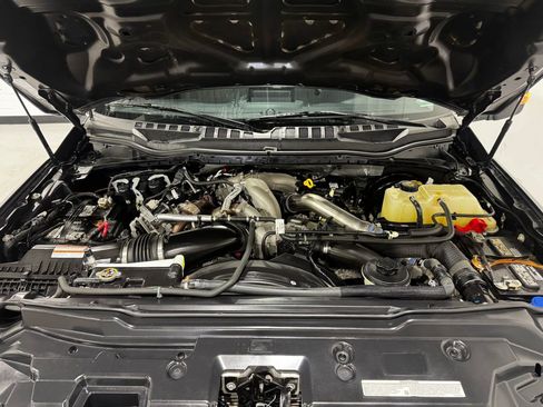 Used 2022 Ford F350 XLT w/ XLT Value Package AWD/4WD image 11