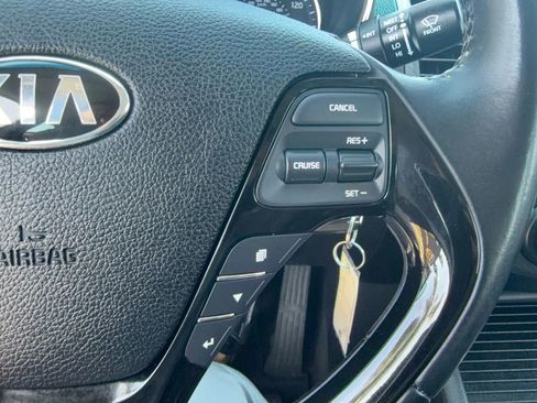 Used 2018 Kia Forte S FWD image 18