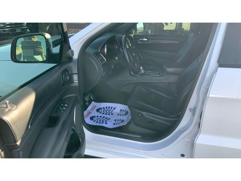 Used 2019 Jeep Grand Cherokee High Altitude AWD/4WD image 9