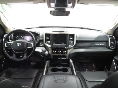 Used 2020 RAM 1500 Laramie AWD/4WD image 17