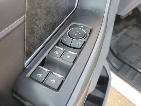 Used 2022 Ford F150 XLT w/ Equipment Group 302A High image 18