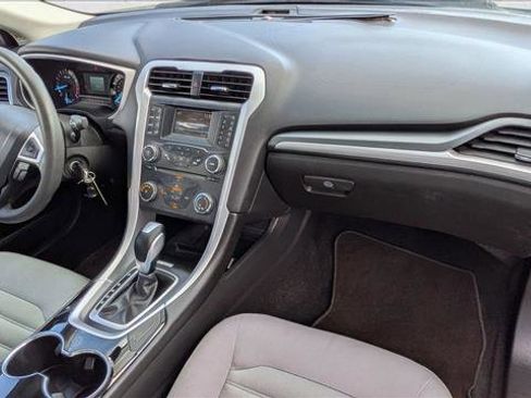 Used 2015 Ford Fusion S image 21