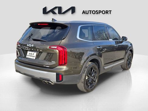 Certified 2023 Kia Telluride S image 8