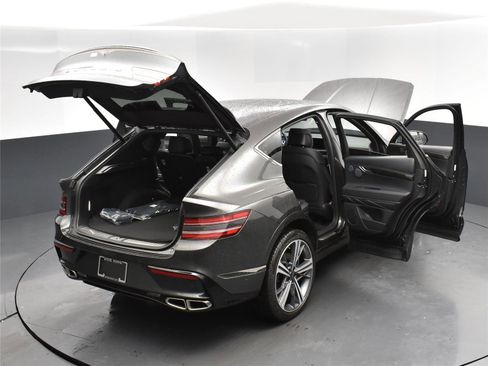 Used 2025 Genesis GV80 3.5T e-SC image 17