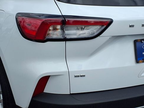 Certified 2022 Ford Escape SE w/ Convenience Package image 26