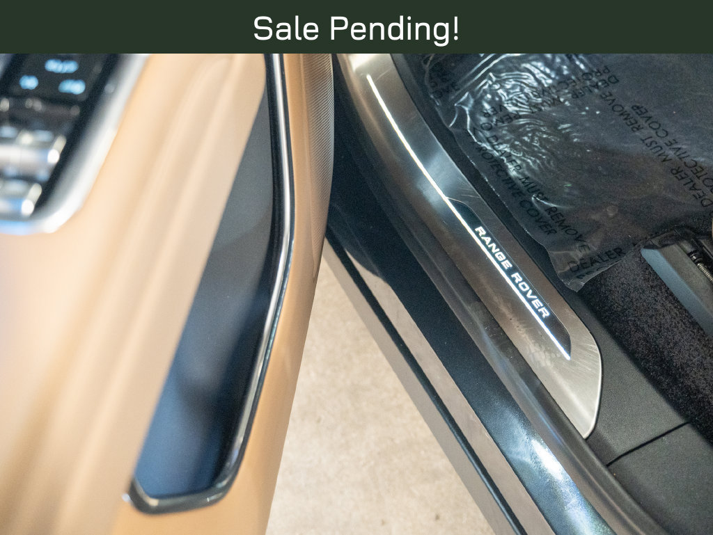 Certified 2025 Land Rover Range Rover SE AWD/4WD image 16