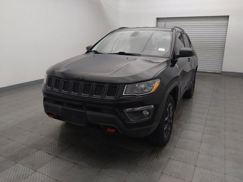 Used 2020 Jeep Compass Trailhawk AWD/4WD image 15