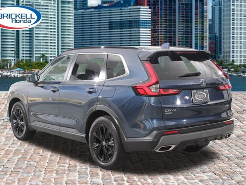 Used 2024 Honda CR-V Sport Touring image 4