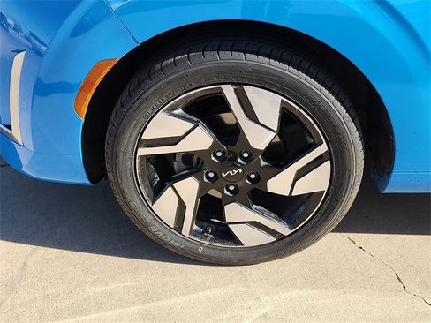 Used 2023 Kia Soul GT-Line image 7