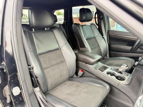 Used 2021 Jeep Grand Cherokee Laredo X AWD/4WD image 45