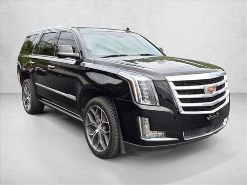 Used 2016 Cadillac Escalade Premium AWD/4WD image 3