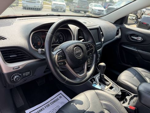 Used 2014 Jeep Cherokee Limited FWD image 13