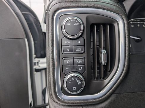 Used 2022 GMC Sierra 1500 Elevation image 11