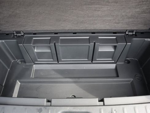 Certified 2025 Nissan Pathfinder SV image 31