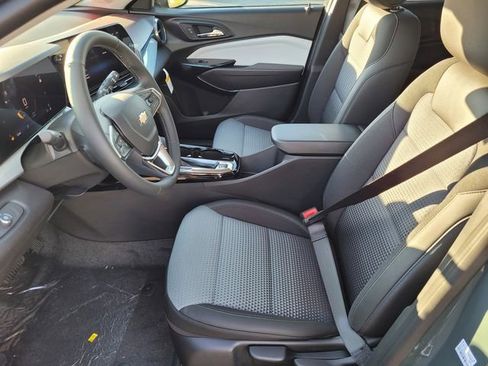 New 2026 Chevrolet Trax LT w/ LT Convenience Package image 8