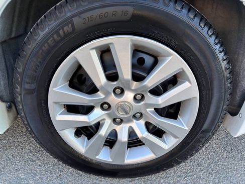 Used 2016 Nissan Altima 2.5 S w/ Power Driver Seat Package image 23