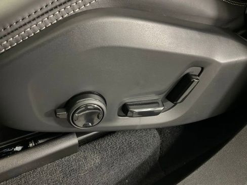 New 2026 Volvo XC90 B6 Ultra w/ Lounge Package image 29