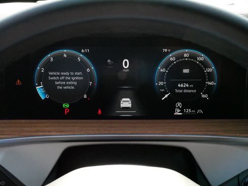 Certified 2025 Volkswagen Tiguan SEL R-Line AWD/4WD image 21