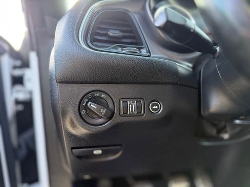 Used 2020 Dodge Challenger R/T Scat Pack image 27