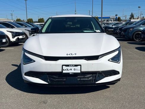 New 2025 Kia EV6 Wind AWD/4WD image 6