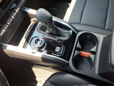Used 2025 Chevrolet Colorado Trail Boss AWD/4WD image 27